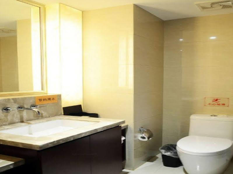 Baocheng Boutique Hotel Ningbo Bagian luar foto